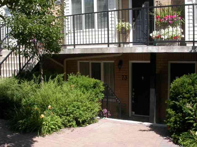 th 73 - 208 Niagara St, Townhouse with 1 bedrooms, 1 bathrooms and null parking in Toronto ON | Image 1