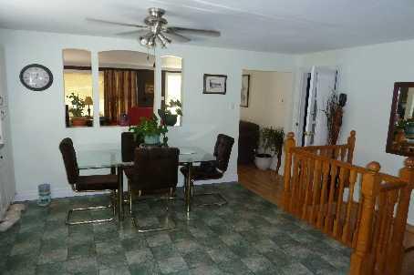 3887 Guest Rd, House detached with 2 bedrooms, 1 bathrooms and 2 parking in Innisfil ON | Image 7