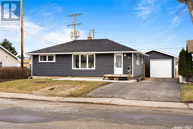 73 Coldwell Road, House detached with 3 bedrooms, 2 bathrooms and null parking in Regina SK | Image 1