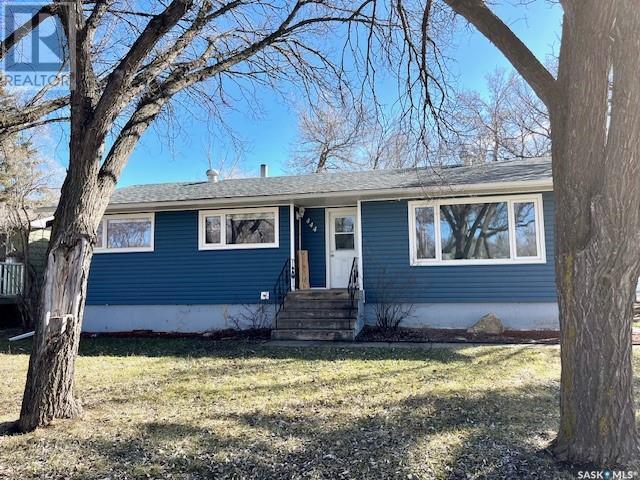 444 2nd Street E, House detached with 5 bedrooms, 3 bathrooms and null parking in Shaunavon SK | Image 25