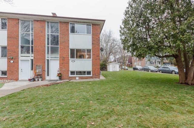 3 - 451 Leslie St, House other with 2 bedrooms, 2 bathrooms and 1 parking in Toronto ON | Image 12