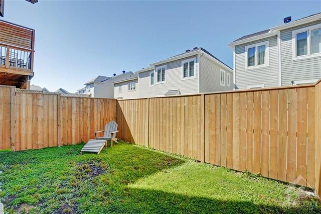 432 Meadowbreeze Drive, Townhouse with 4 bedrooms, 3 bathrooms and 2 parking in Ottawa ON | Image 26