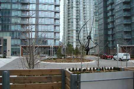 th07 - 29 Brunel Crt, Townhouse with 3 bedrooms, 3 bathrooms and 2 parking in Toronto ON | Image 1