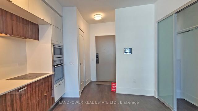 3802 - 10 York St, Condo with 1 bedrooms, 1 bathrooms and 0 parking in Toronto ON | Image 3