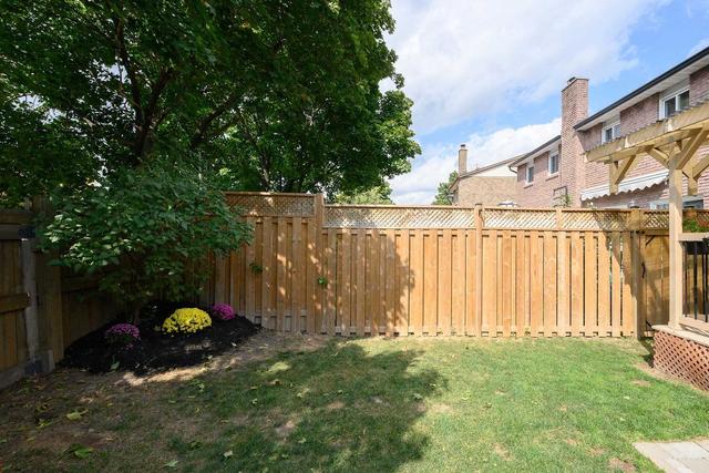 111 Chalfield Lane, House semidetached with 3 bedrooms, 2 bathrooms and 3 parking in Mississauga ON | Image 30