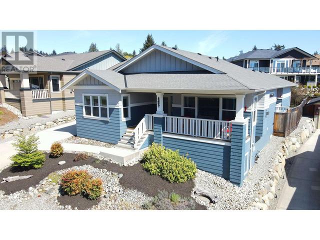 5438 Mccourt Road, House detached with 3 bedrooms, 2 bathrooms and 5 parking in Sechelt BC | Image 5