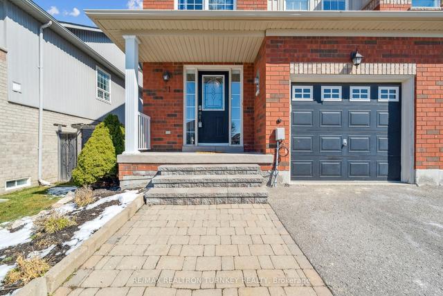 31 Hammill Hts, House attached with 3 bedrooms, 3 bathrooms and 3 parking in East Gwillimbury ON | Image 23
