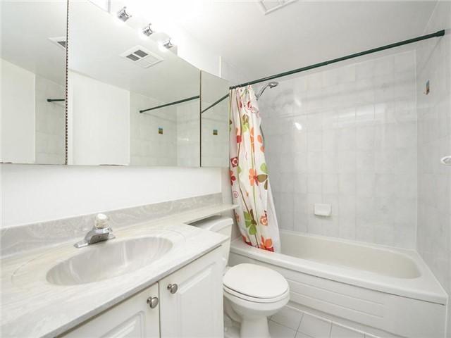 1003 - 29 Pemberton Ave, Condo with 2 bedrooms, 2 bathrooms and 1 parking in Toronto ON | Image 9