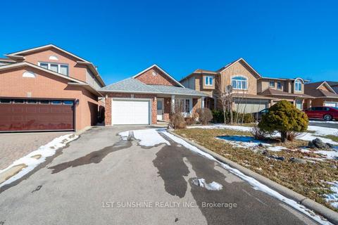 42 Adele Crt, House detached with 3 bedrooms, 2 bathrooms and 5.5 parking in Hamilton ON | Card Image
