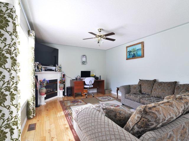 83 Mainard Cres, House detached with 4 bedrooms, 4 bathrooms and 4 parking in Brampton ON | Image 5