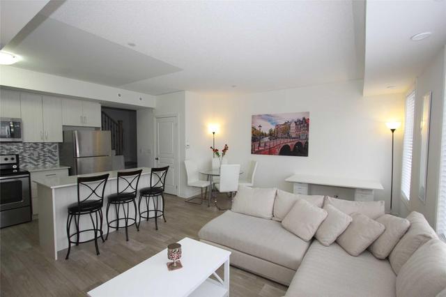 15 - 125 Long Branch Ave, Townhouse with 2 bedrooms, 3 bathrooms and 1 parking in Toronto ON | Image 3
