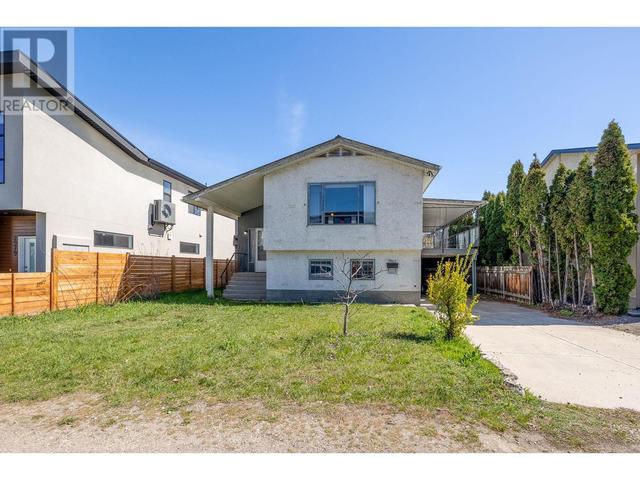 2983 Conlin Court, House detached with 3 bedrooms, 2 bathrooms and 5 parking in Kelowna BC | Image 2