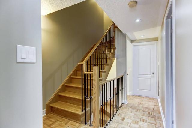 66a Finch Ave W, Townhouse with 3 bedrooms, 4 bathrooms and 2 parking in Toronto ON | Image 7