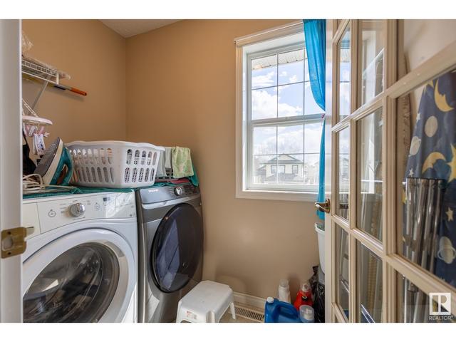 3320 40 Av Nw, House detached with 4 bedrooms, 2 bathrooms and 4 parking in Edmonton AB | Image 44
