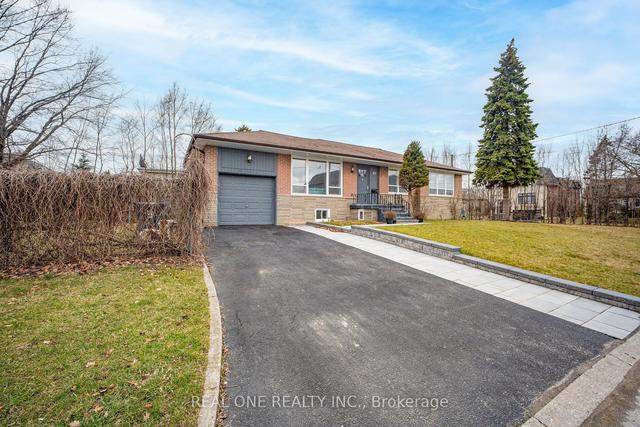 89 Codsell Ave, House detached with 3 bedrooms, 2 bathrooms and 3 parking in Toronto ON | Image 14