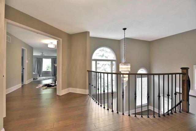 4584 Glastonbury Pl, House detached with 4 bedrooms, 4 bathrooms and 4 parking in Mississauga ON | Image 11
