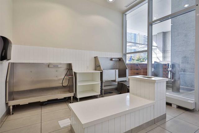 1806 - 19 Singer Crt, Condo with 1 bedrooms, 1 bathrooms and 0 parking in Toronto ON | Image 15