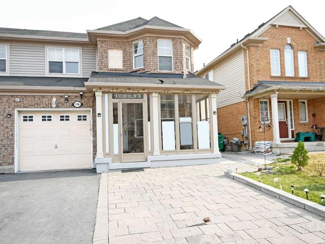 136 Decker Hollow Circ, House semidetached with 3 bedrooms, 4 bathrooms and 5 parking in Brampton ON | Image 12