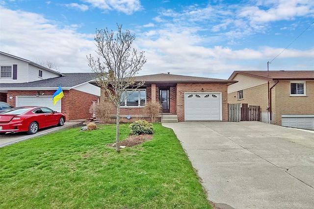 7 Atkins Dr, House detached with 3 bedrooms, 3 bathrooms and 5 parking in Hamilton ON | Image 1
