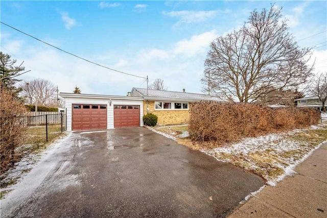 349 Orville Rd, House detached with 3 bedrooms, 1 bathrooms and 4 parking in Halton Hills ON | Image 23