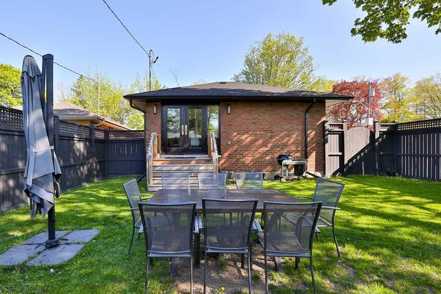 2 Abbotsfield Gate, House detached with 2 bedrooms, 3 bathrooms and 4 parking in Toronto ON | Image 28