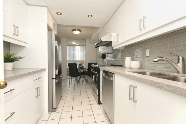 709 - 4460 Tucana Crt, Condo with 2 bedrooms, 2 bathrooms and 1 parking in Mississauga ON | Image 3