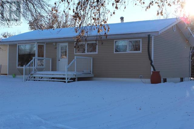 209 1st Avenue Sw, House detached with 3 bedrooms, 2 bathrooms and 2 parking in Manning AB | Card Image