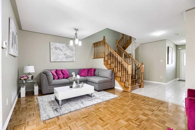27 Amethyst Circ, House semidetached with 3 bedrooms, 3 bathrooms and 3 parking in Brampton ON | Image 16