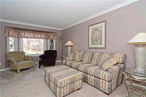 80 Heatherwood Cres, House detached with 4 bedrooms, 4 bathrooms and 2 parking in Markham ON | Image 3