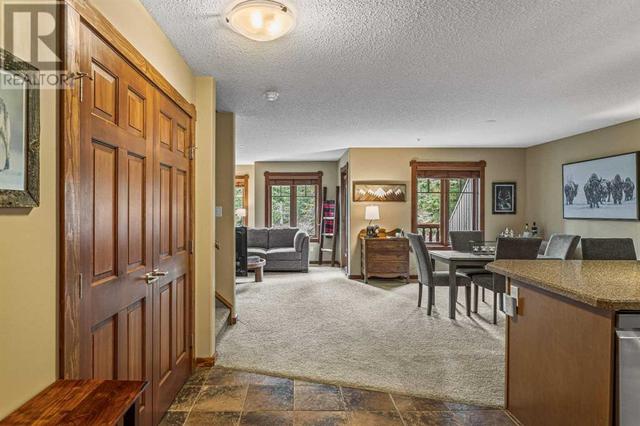 311, - 150 Crossbow Place, Condo with 2 bedrooms, 2 bathrooms and 2 parking in Canmore AB | Image 2