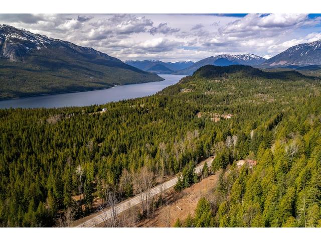 8788 Highway 6, House detached with 2 bedrooms, 2 bathrooms and null parking in Central Kootenay H BC | Image 77