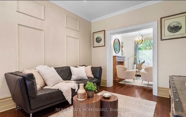 2145 Gerrard St E, House detached with 3 bedrooms, 1 bathrooms and 1 parking in Toronto ON | Image 26