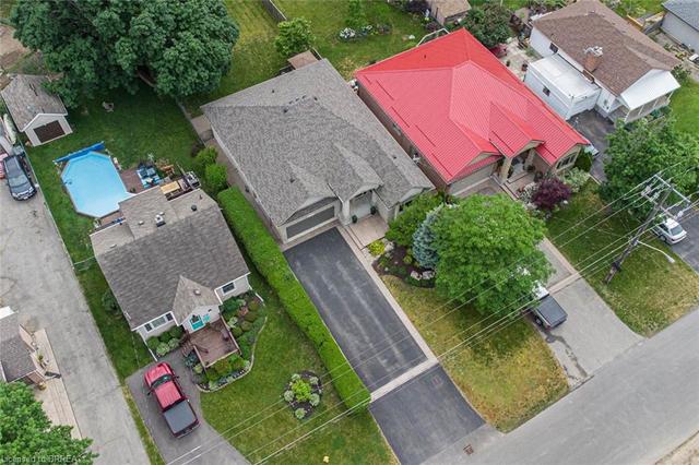 75 Barnes Avenue, House detached with 4 bedrooms, 2 bathrooms and 8 parking in Brantford ON | Image 46
