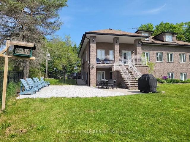 26 Hummingbird Lane, House detached with 6 bedrooms, 4 bathrooms and 12 parking in Kawartha Lakes ON | Image 1