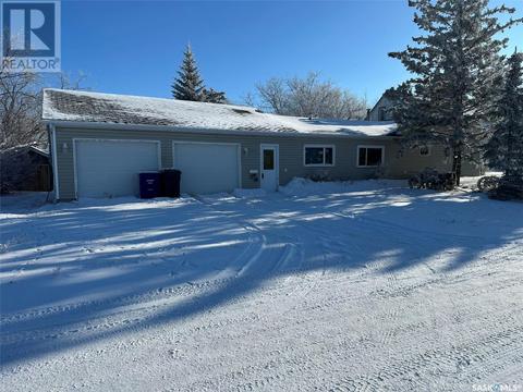 109 Windsor Avenue, House detached with 3 bedrooms, 1 bathrooms and null parking in Hague SK | Card Image