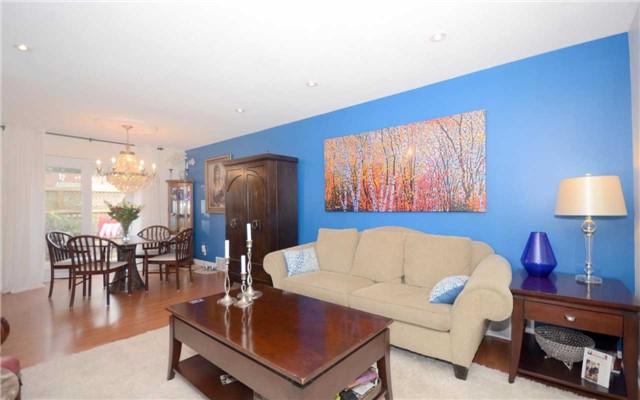 81 Sharpe St, House detached with 3 bedrooms, 2 bathrooms and 3 parking in Toronto ON | Image 5