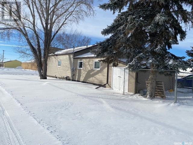 105 2nd Avenue W, House detached with 2 bedrooms, 1 bathrooms and null parking in Nokomis SK | Image 27