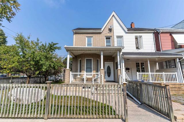 46 Gordon St, House semidetached with 3 bedrooms, 3 bathrooms and 4 parking in Toronto ON | Image 12