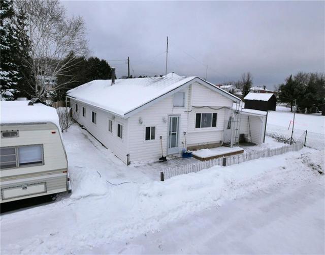 225 John Street, House detached with 2 bedrooms, 1 bathrooms and 2 parking in Madawaska Valley ON | Image 1