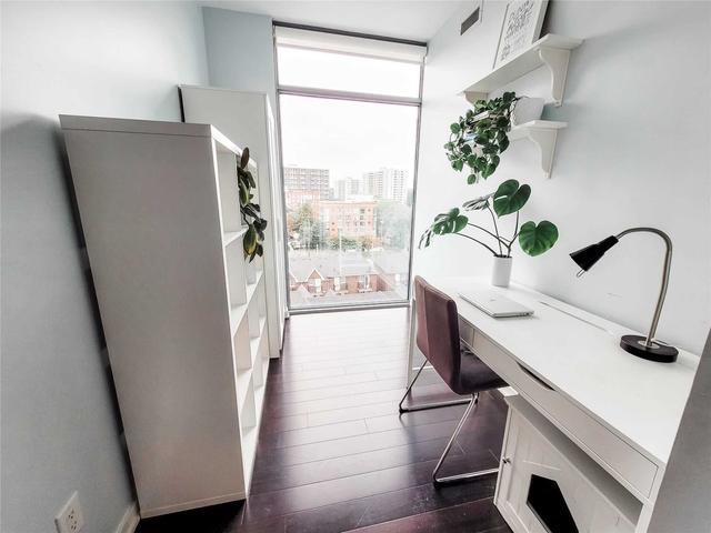 711 - 105 The Queensway, Condo with 1 bedrooms, 1 bathrooms and 2 parking in Toronto ON | Image 19