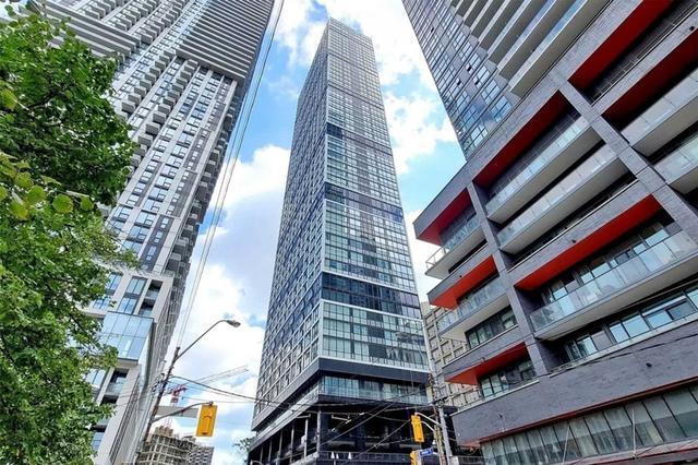 ph03 - 181 Dundas St E, Condo with 2 bedrooms, 1 bathrooms and 0 parking in Toronto ON | Image 1