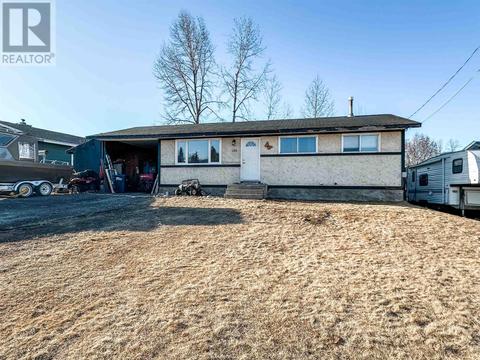 120 Summit Crescent, House detached with 3 bedrooms, 2 bathrooms and null parking in Mackenzie BC | Card Image