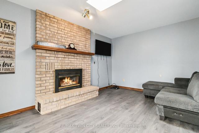 31 Winter Way, House detached with 4 bedrooms, 3 bathrooms and 4 parking in Brantford ON | Image 14