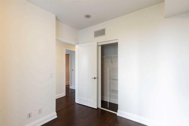 1502 - 2 Anndale Dr, Condo with 2 bedrooms, 2 bathrooms and 1 parking in Toronto ON | Image 11