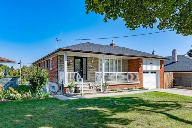 47 Dundee Dr, House detached with 3 bedrooms, 2 bathrooms and 3 parking in Toronto ON | Image 12