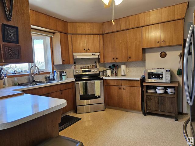 53502 Rge Rd 42, House detached with 4 bedrooms, 2 bathrooms and null parking in Lac Ste. Anne County AB | Image 3