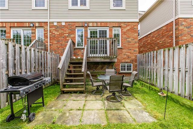 11 - 124 Gosling Gardens, House attached with 3 bedrooms, 2 bathrooms and 2 parking in Guelph ON | Image 44
