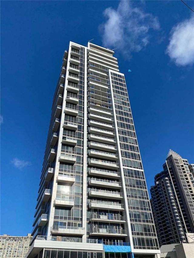 2807 - 75 Canterbury Pl, Condo with 2 bedrooms, 2 bathrooms and 1 parking in Toronto ON | Card Image