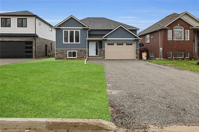 28 Ridge Rd S, House detached with 2 bedrooms, 2 bathrooms and 7 parking in Fort Erie ON | Image 15