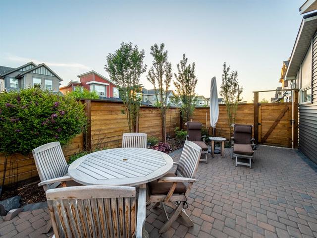 204 Walden Crescent Se, House detached with 4 bedrooms, 3 bathrooms and 2 parking in Calgary AB | Image 40